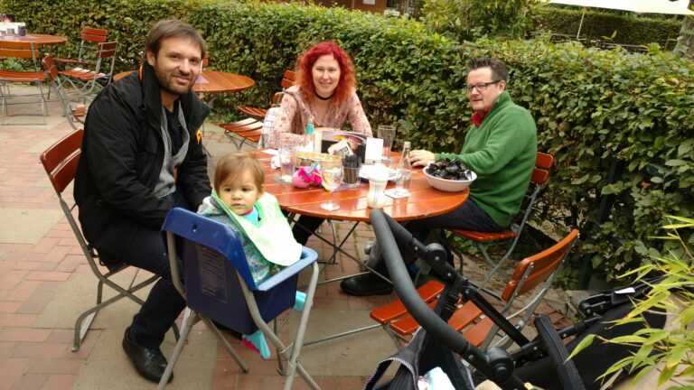Long Walk in the park and lunch with papa at Haus am Walde! 
