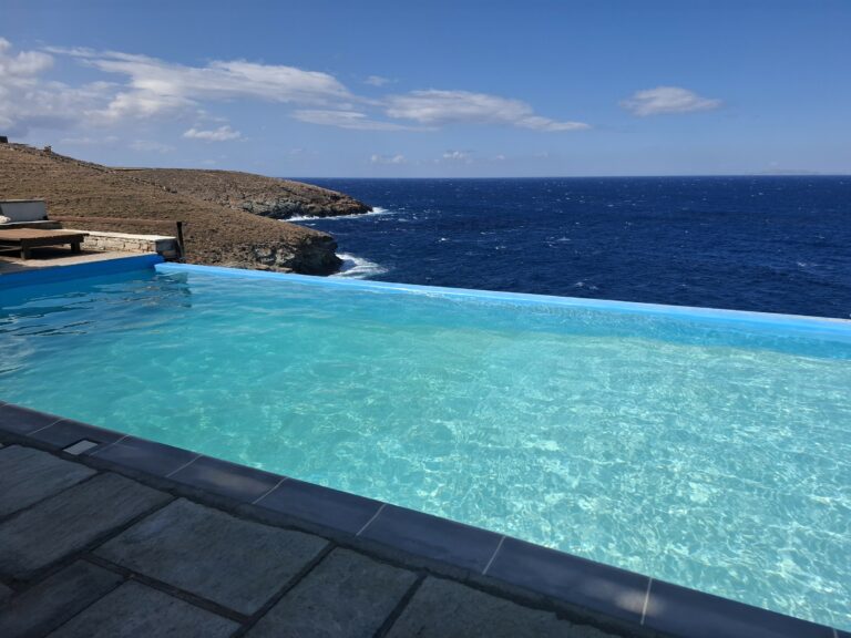 Kea Infinity Pool and Aegean Sea View